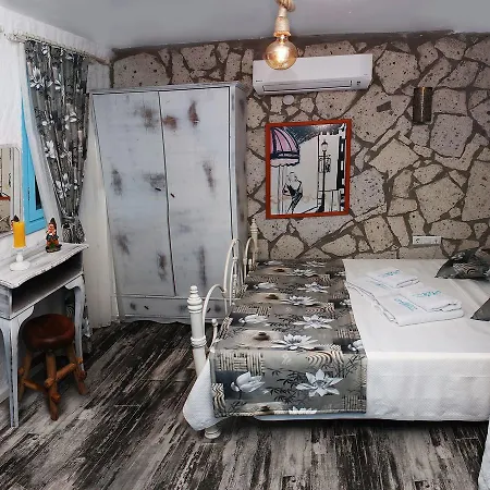 Ala Konak Butik מלון אלאקאטי